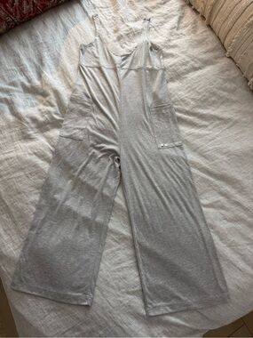 Hurley. Size small. Everyday Wide-Leg Jumpsuit in Light Gray